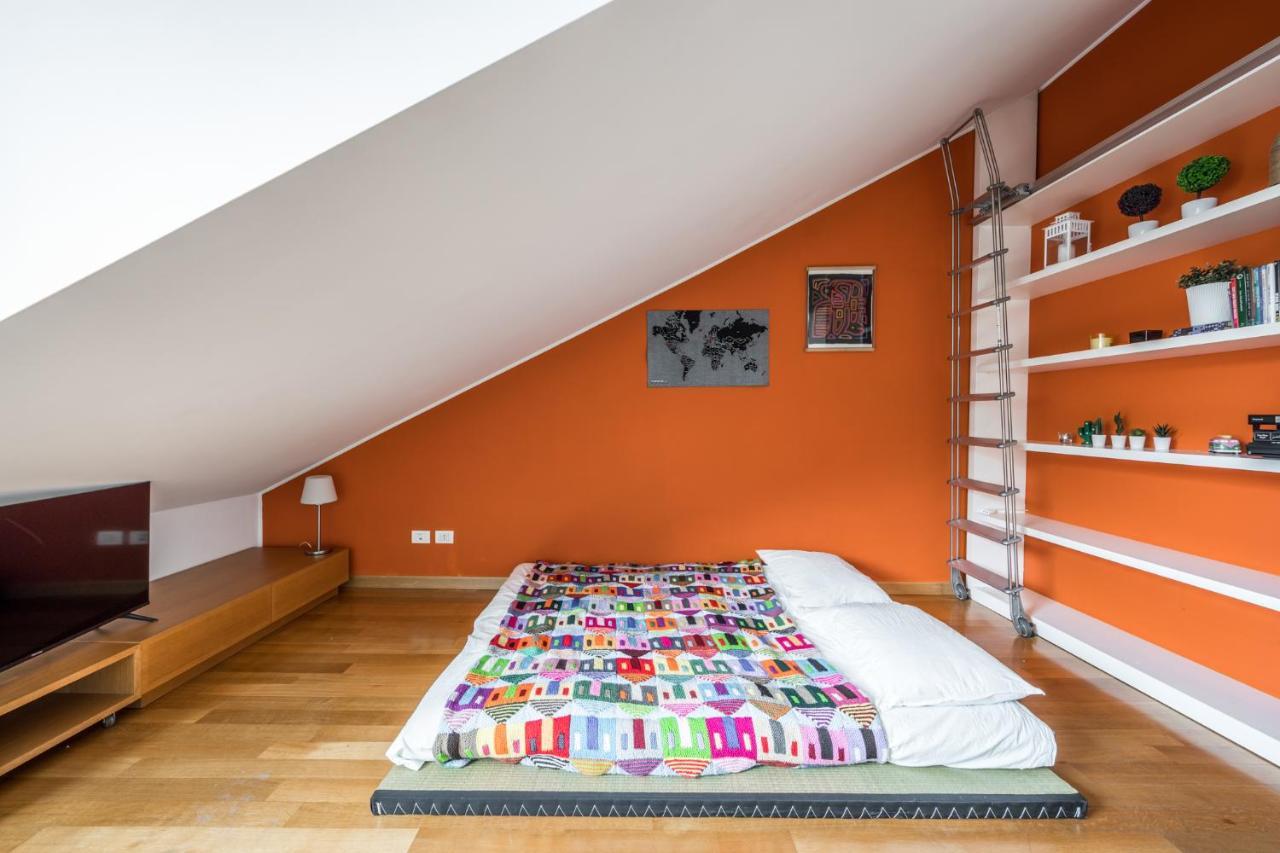 The Orange Attic - Navigli Area Apartment Milan Exterior photo