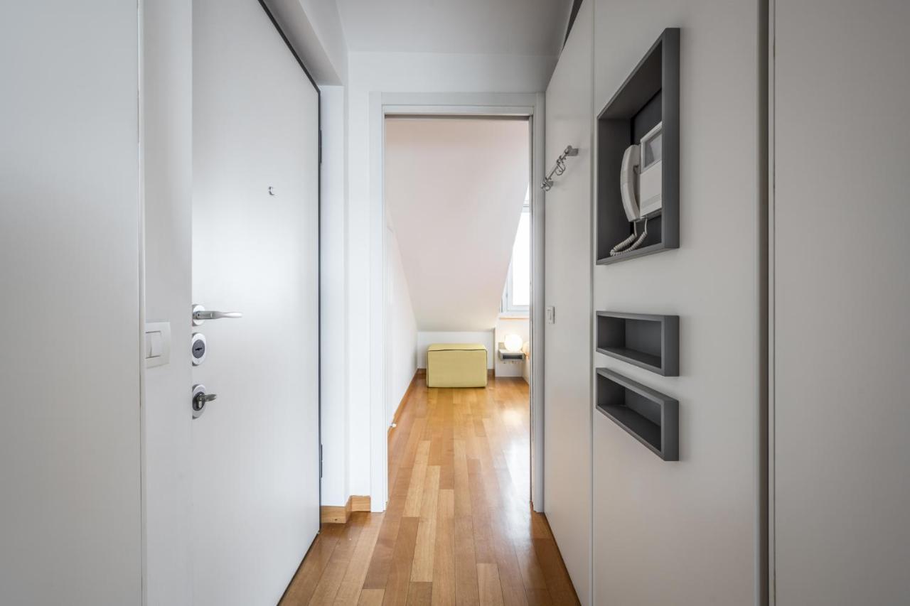 The Orange Attic - Navigli Area Apartment Milan Exterior photo
